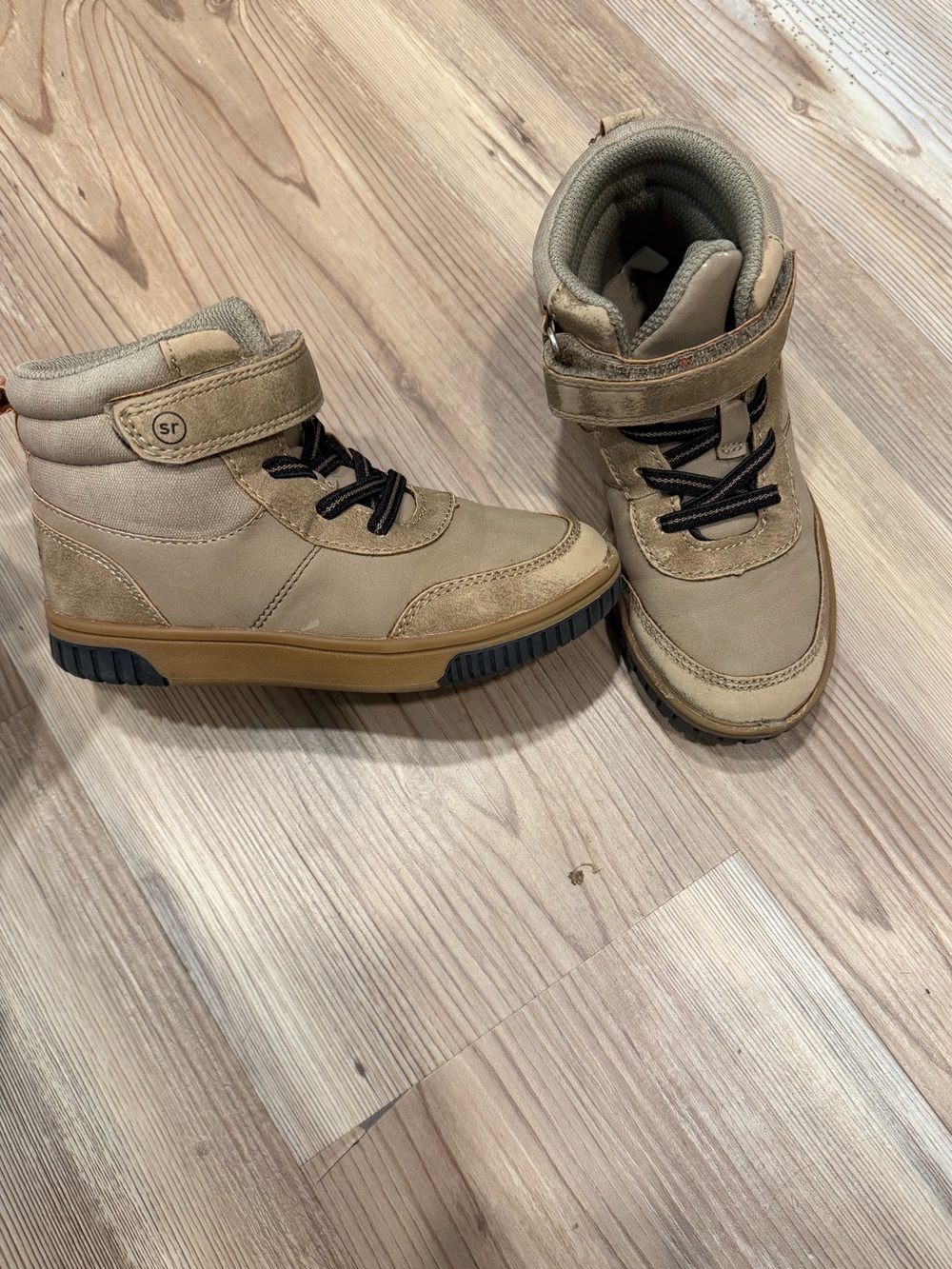 Boys Stride Rite Tan Boots-Size 11